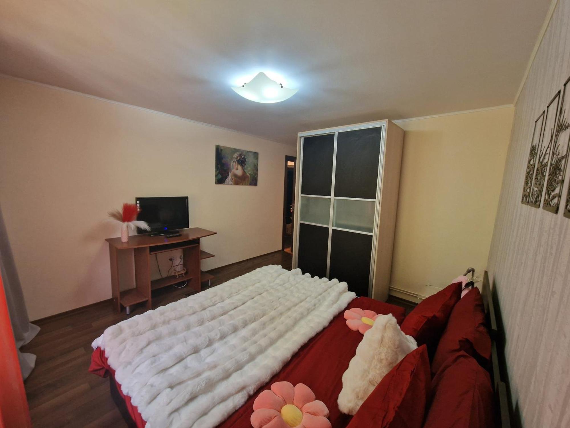 Apartament Red & Yellow Slănic-Moldova エクステリア 写真